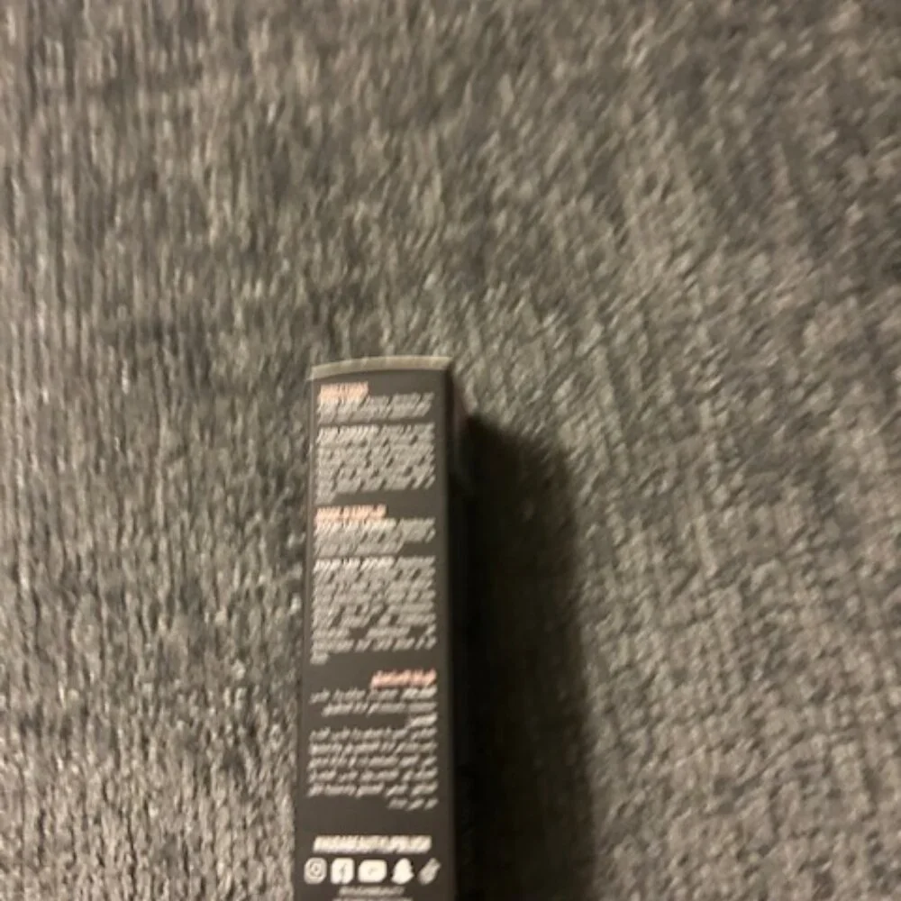 Huda Beauty Lip Blush - Rosy Kiss - NWT - Picture 2 of 4